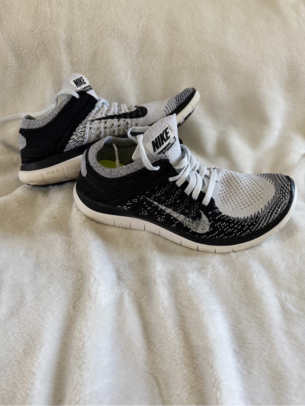 RARE🔥 Nike Free Flyknit 4.0 OREO  US 6 Black White Gray Shoe 631050-100